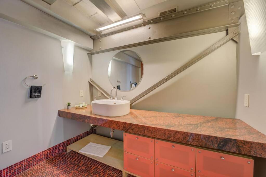 1600 Kcm Penthouse Apartment Cleveland Dış mekan fotoğraf