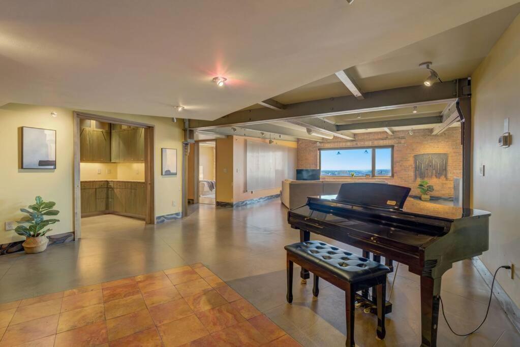 1600 Kcm Penthouse Apartment Cleveland Dış mekan fotoğraf